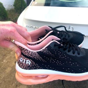 GANNOU Running sneakers used 1x time. Size 39 (Euro), 8.5 (Women’s US)